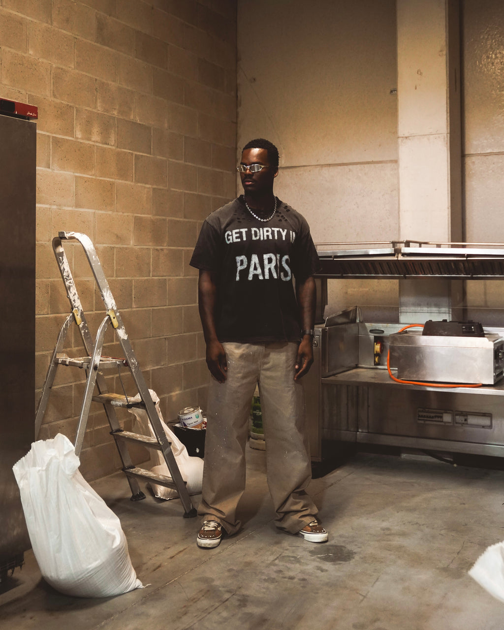 "GET DIRTY IN PARIS" - Relaxed T-Shirt